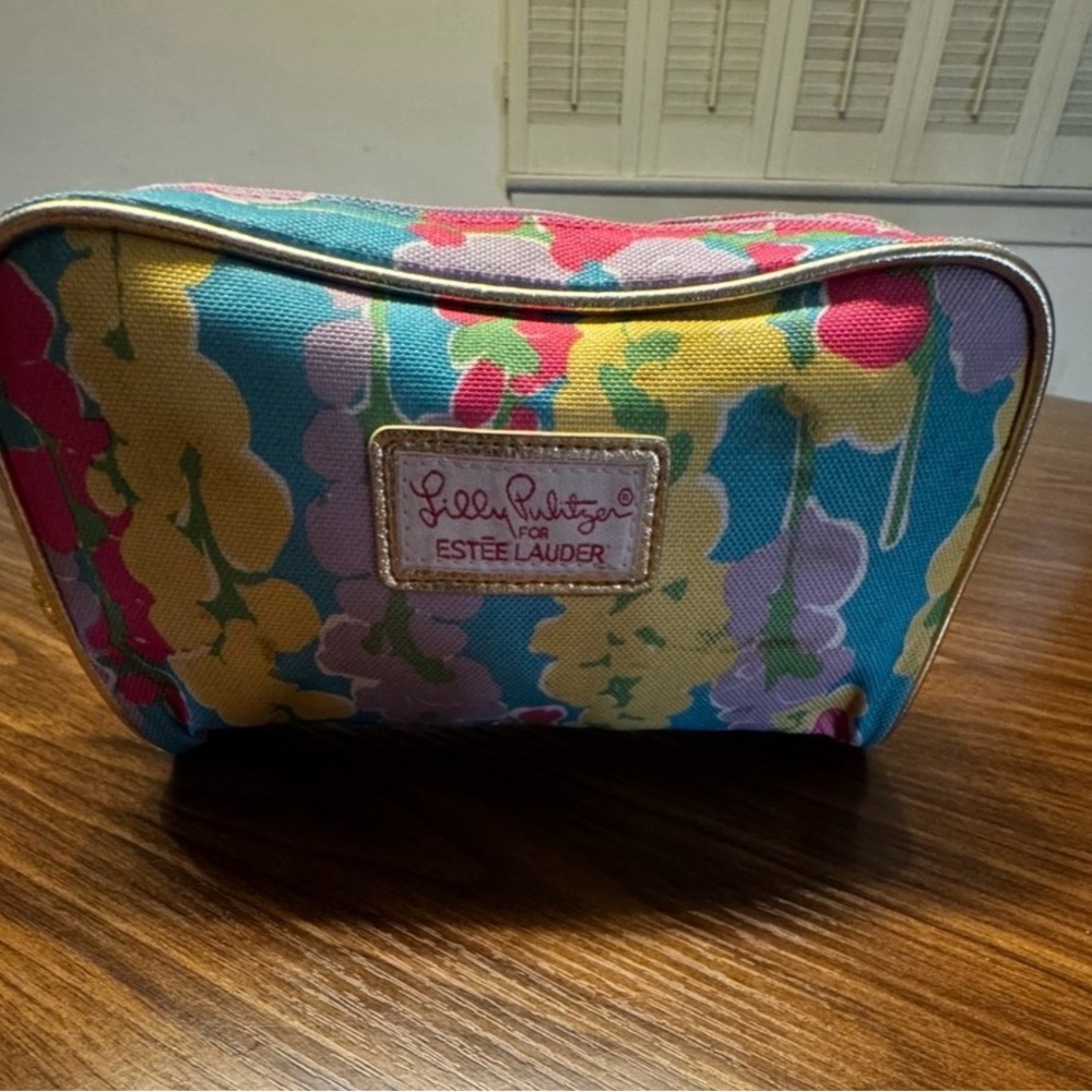 🐬Lilly Pulitzer Estée Lauder Floral Cosmetic Bag🐬